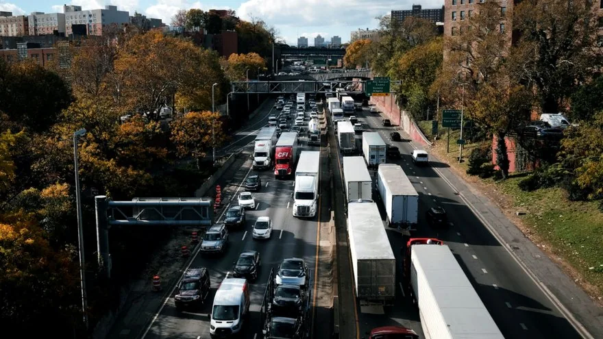 New Jersey leaders and residents highlight clean truck progress