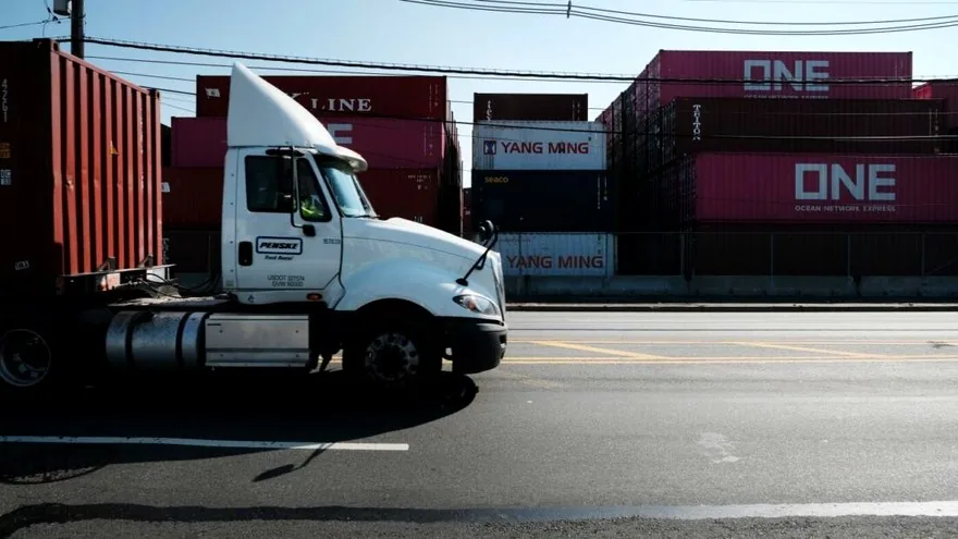 New Jersey advocates rally for clean trucks